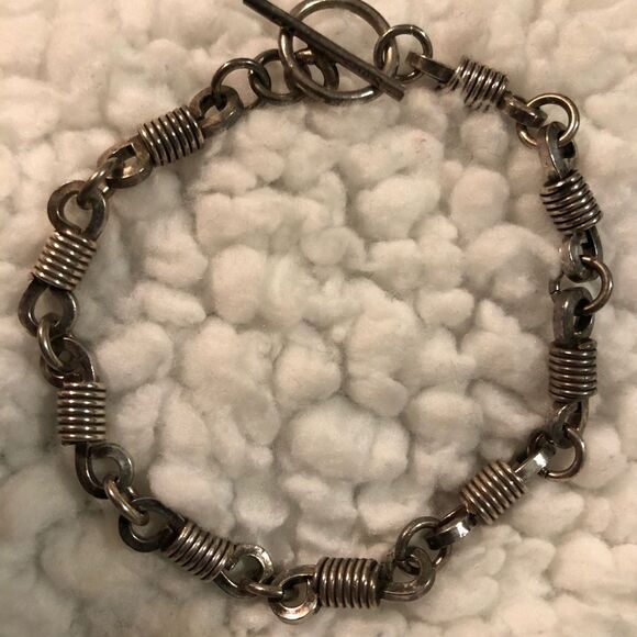 Vintage Sterling Silver toggle 7” bracelet - Picture 2 of 4